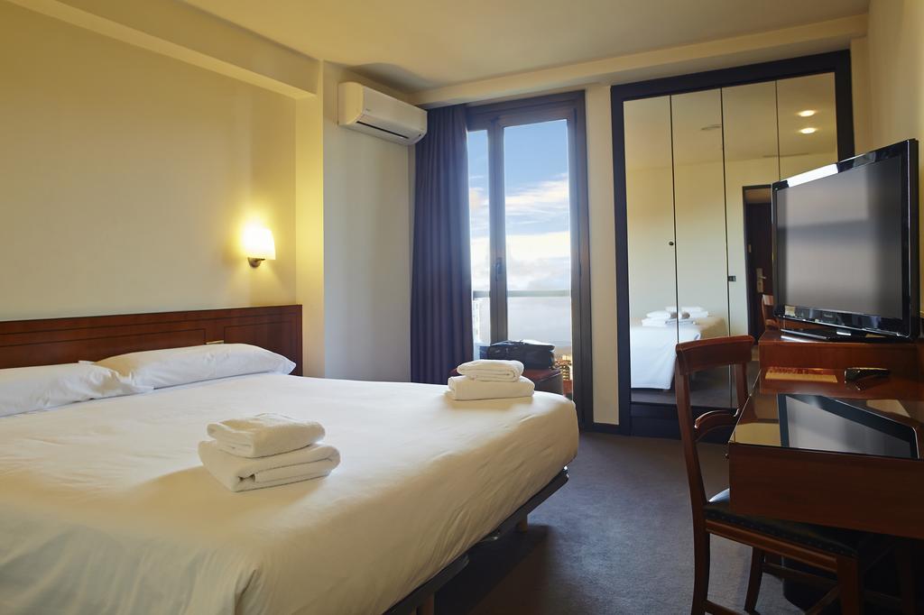 אוביידו New Hotel מראה חיצוני תמונה